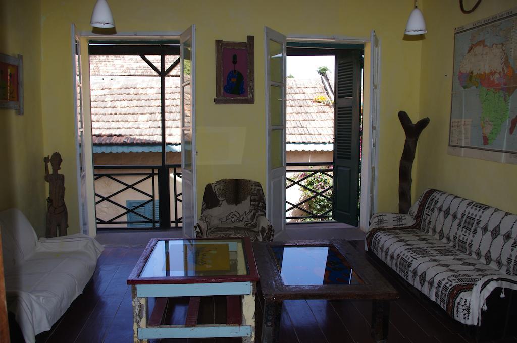 Maison Augustin Ly Gorée Cameră foto
